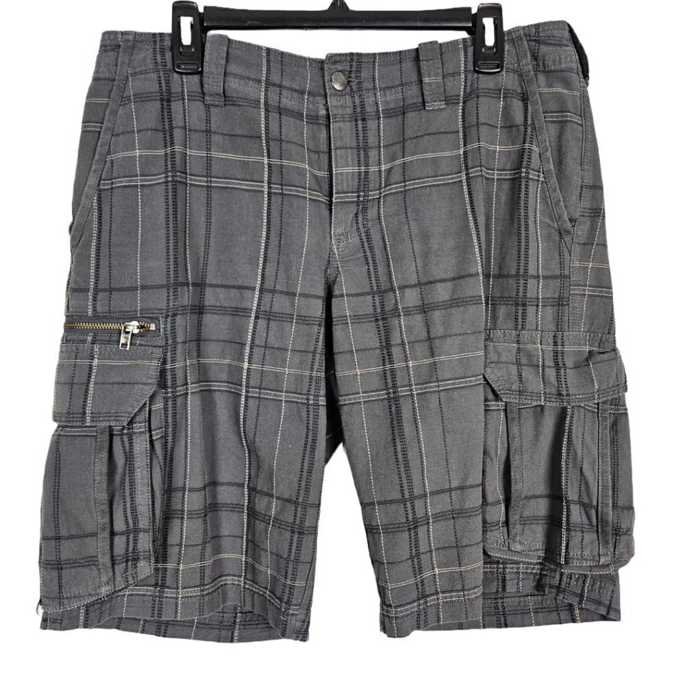 Columbia Omni-Shade Gray Plaid 100% Cotton Cargo Short 34" W 12" L XM4457